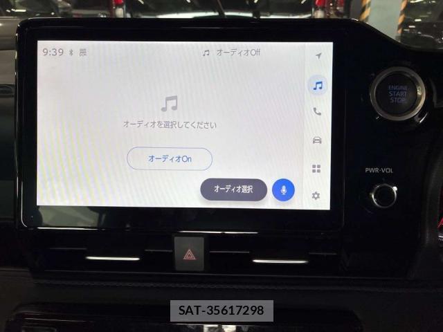 Toyota VOXY 2022-11 8284667-11