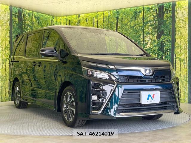 Toyota VOXY 2018-10 8284903-16