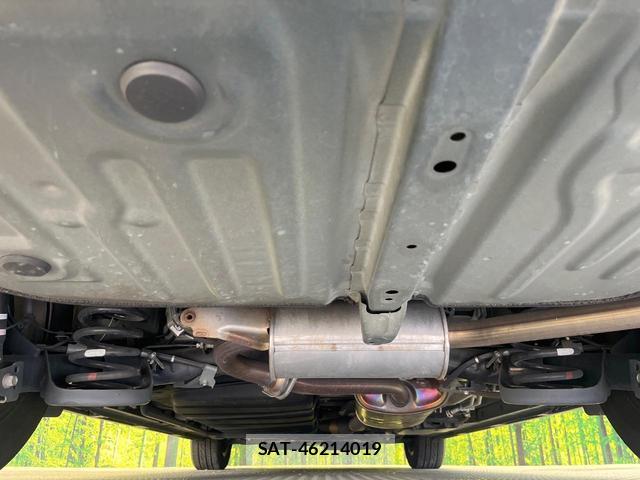 Toyota VOXY 2018-10 8284903-19