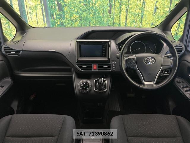 Toyota VOXY 2014-12 8284906-1
