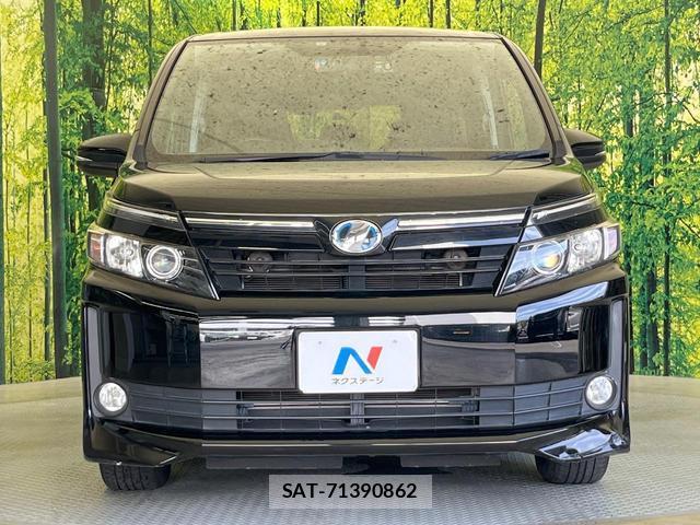 Toyota VOXY 2014-12 8284906-14