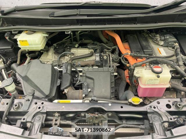 Toyota VOXY 2014-12 8284906-17