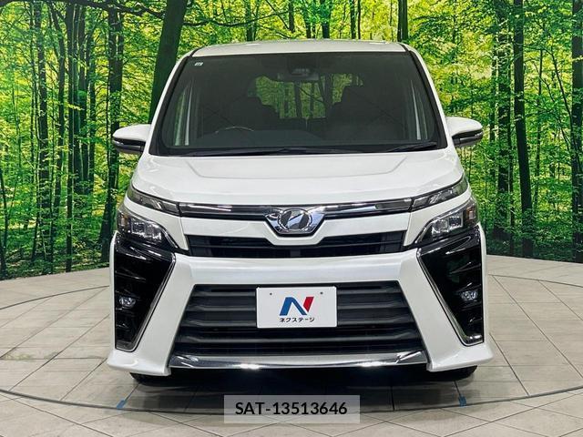 Toyota VOXY 2017-10 8285006-14