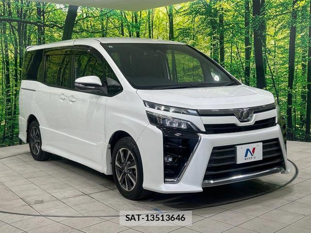 Toyota VOXY 2017-10 8285006-16