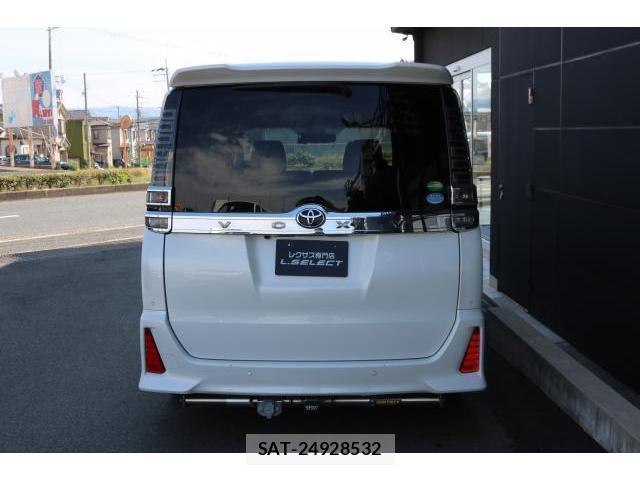 Toyota VOXY 2020-02 8285028-14