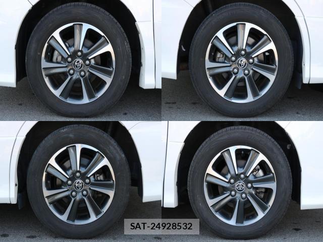 Toyota VOXY 2020-02 8285028-8