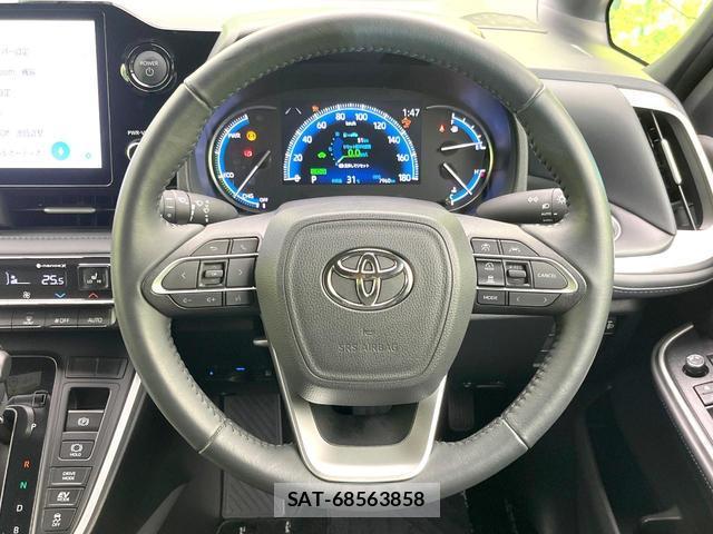Toyota VOXY 2024-09 8285065-11