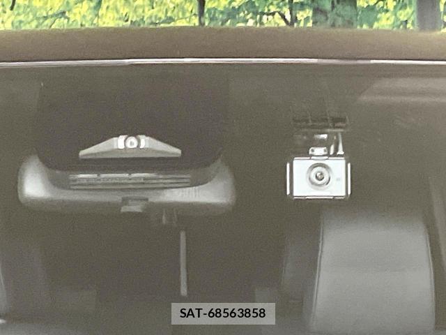 Toyota VOXY 2024-09 8285065-5