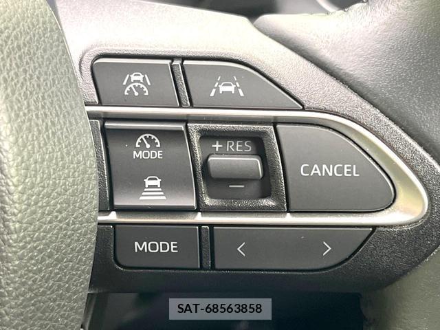 Toyota VOXY 2024-09 8285065-6