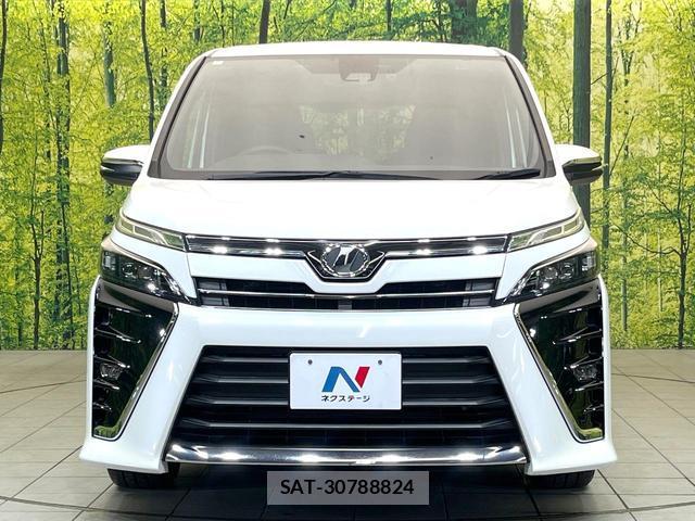 Toyota VOXY 2018-09 8285076-14