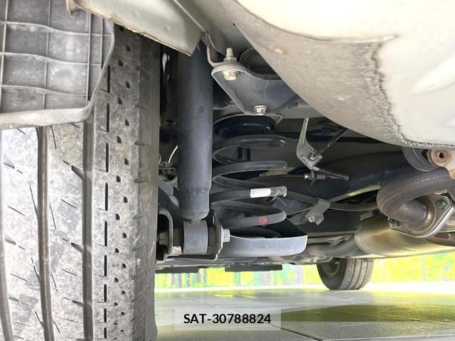 Toyota VOXY 2018-09 8285076-19