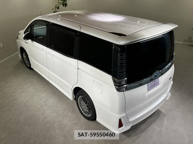 Toyota VOXY 2017-07 8285079-15