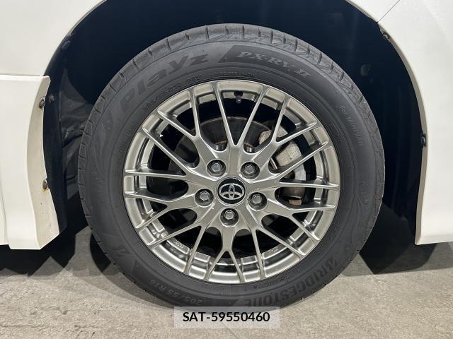 Toyota VOXY 2017-07 8285079-19