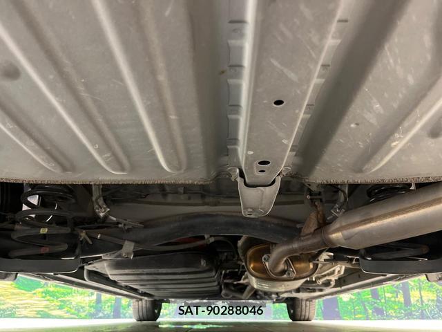 Toyota VOXY 2021-02 8285178-19