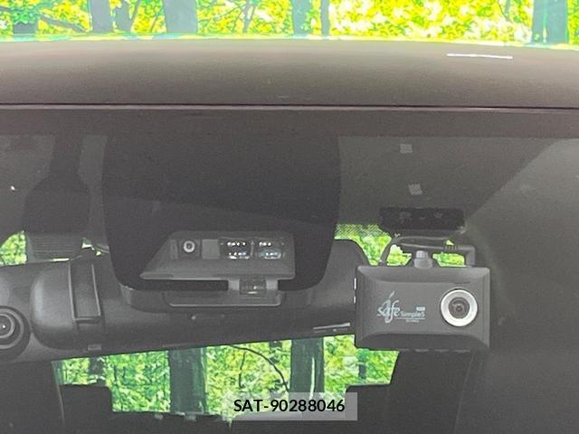 Toyota VOXY 2021-02 8285178-5