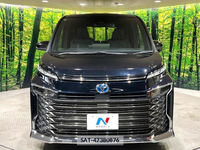 Toyota VOXY 2024-06 8285203-14