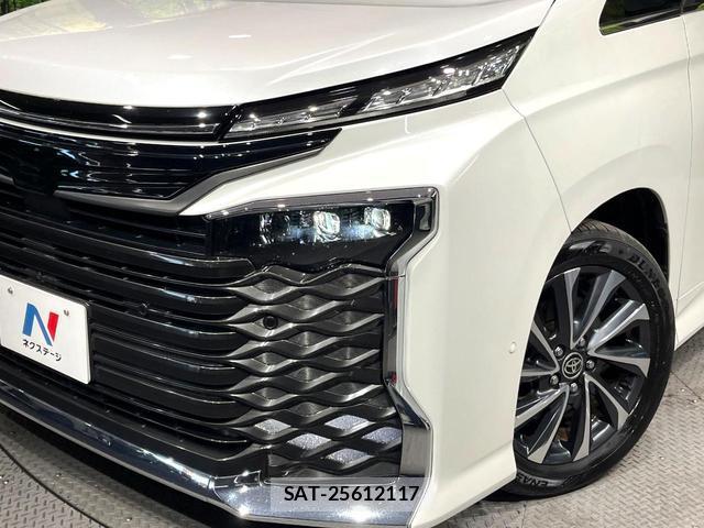 Toyota VOXY 2023-07 8285207-11