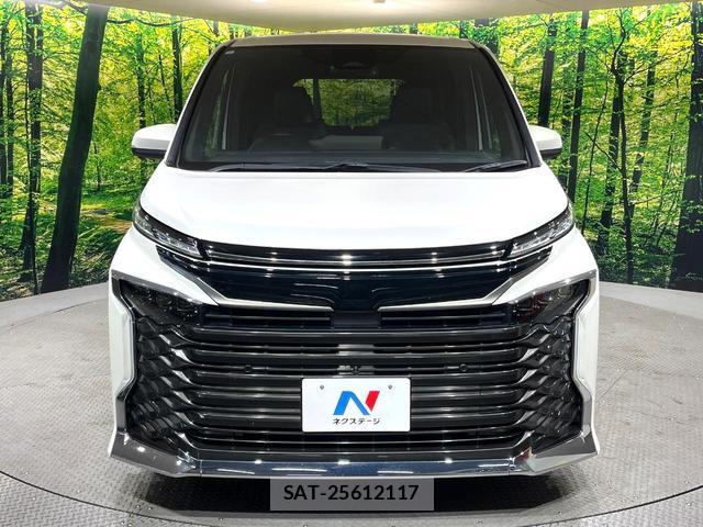 Toyota VOXY 2023-07 8285207-13