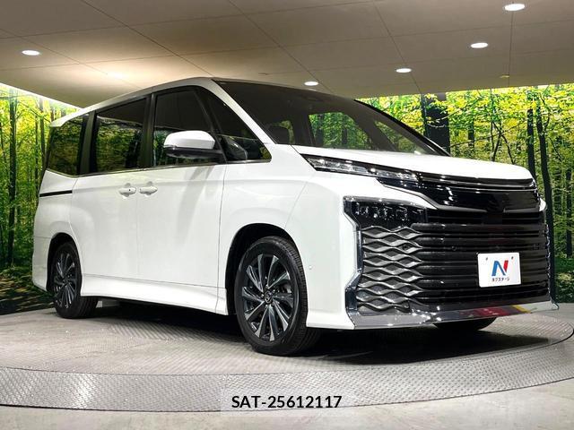 Toyota VOXY 2023-07 8285207-15