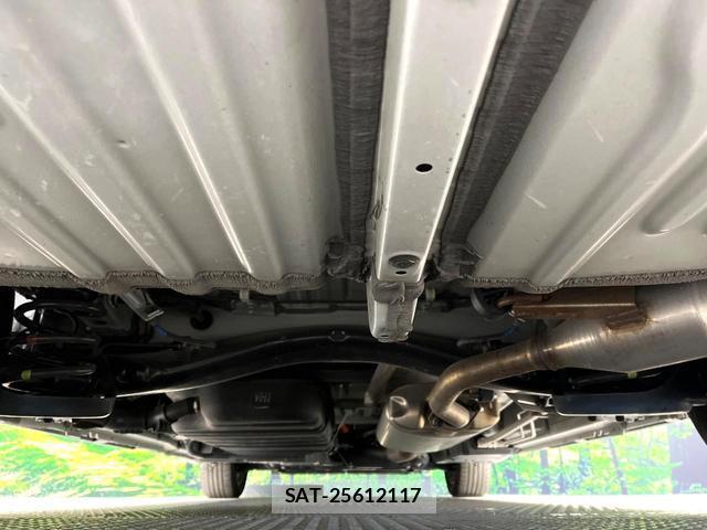 Toyota VOXY 2023-07 8285207-18