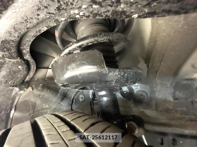 Toyota VOXY 2023-07 8285207-19