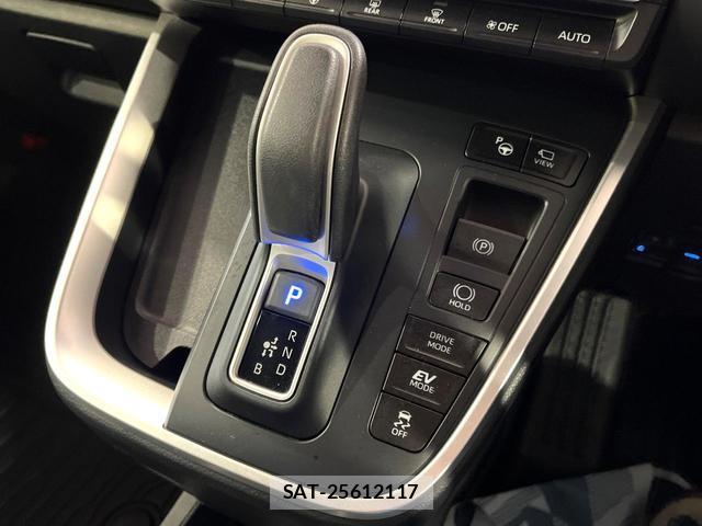 Toyota VOXY 2023-07 8285207-5