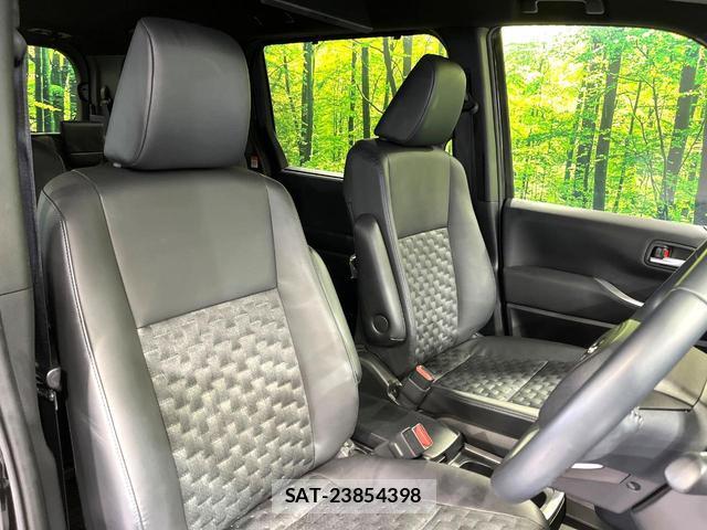 Toyota VOXY 2024-06 8285211-8