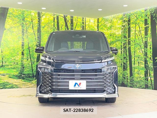 Toyota VOXY 2025-07 8285359-14