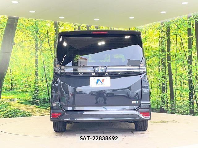Toyota VOXY 2025-07 8285359-15