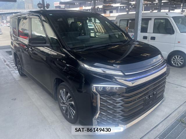 Toyota VOXY 2023-08 8285380-0