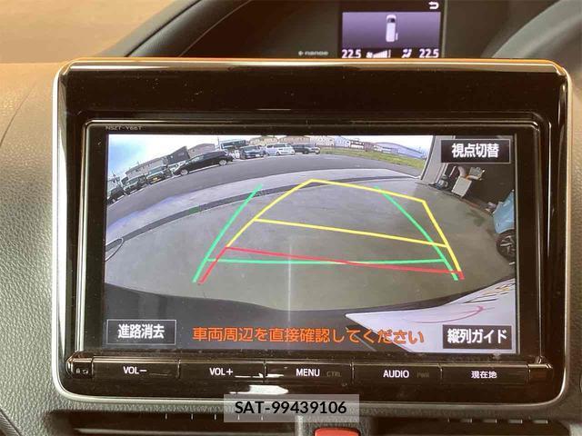 Toyota VOXY 2018-01 8285398-2