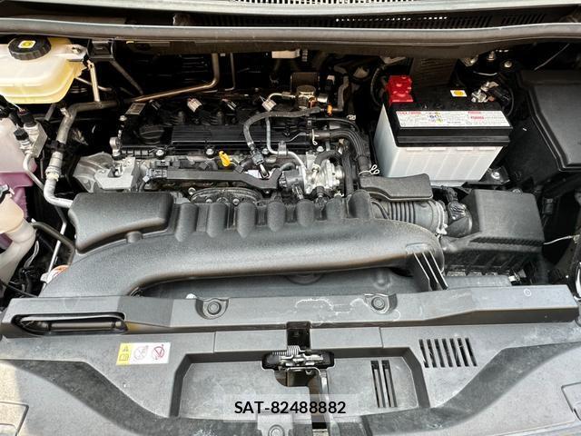 Toyota VOXY 2024-04 8285450-7