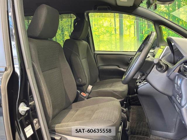 Toyota VOXY 2020-01 8285458-7