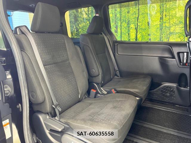Toyota VOXY 2020-01 8285458-8