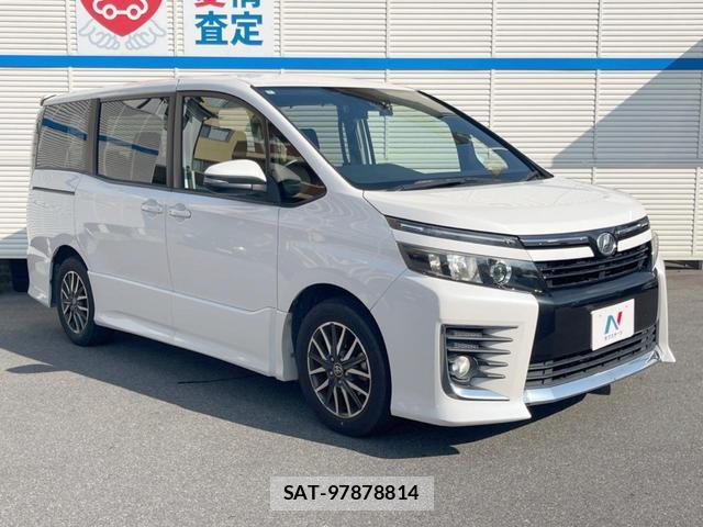 Toyota VOXY 2016-09 8285491-15