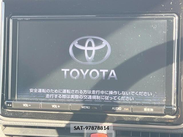 Toyota VOXY 2016-09 8285491-2