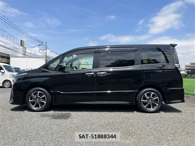 Toyota VOXY 2018-07 8285843-3