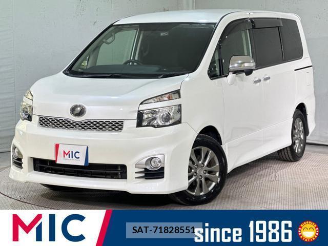 Toyota VOXY 2011-07 8285859-0