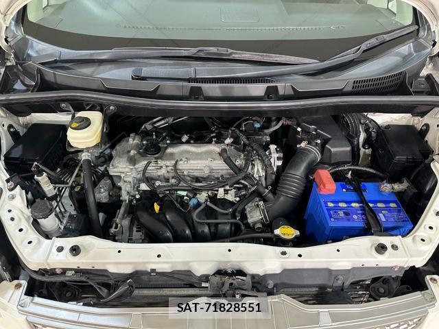 Toyota VOXY 2011-07 8285859-18