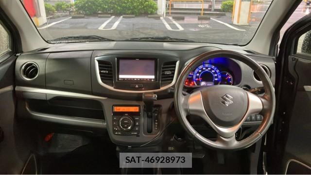 Suzuki WAGON R 2013-12 8277183-2