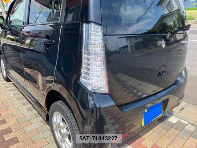 Suzuki WAGON R 2009-05 8279686-7