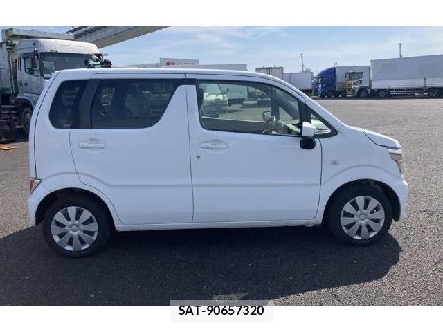 Suzuki WAGON R 2021-03 8277940-17