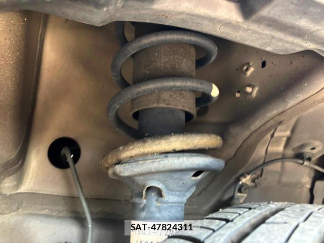 Suzuki WAGON R 2015-07 8279316-18