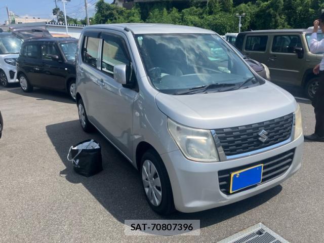 Suzuki WAGON R 2016-08 8279555-1