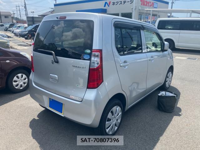 Suzuki WAGON R 2016-08 8279555-3