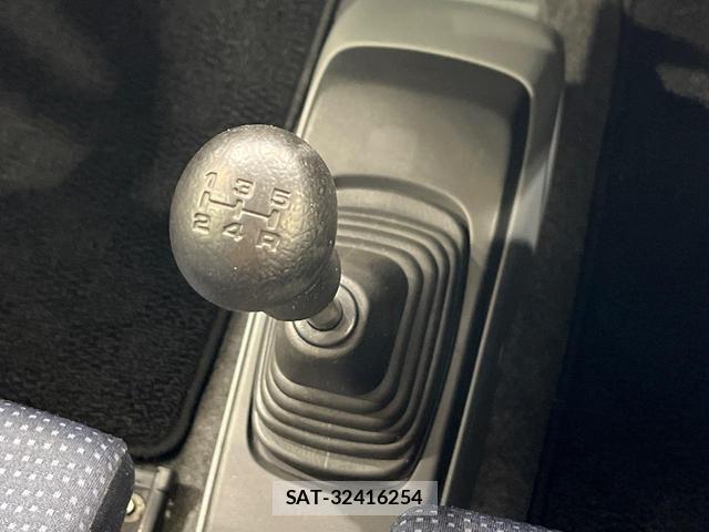 Suzuki WAGON R 2009-08 8280122-2