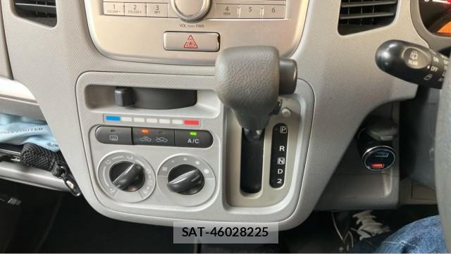 Suzuki WAGON R 2009-02 8281355-14