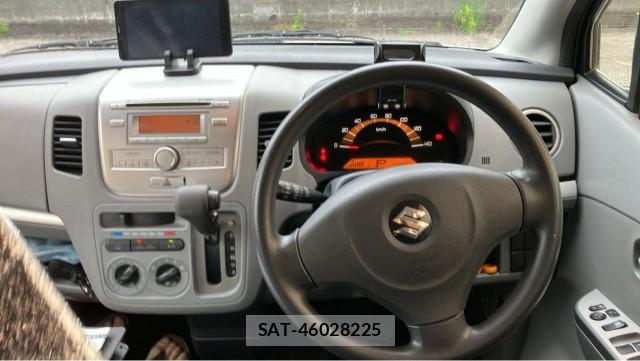 Suzuki WAGON R 2009-02 8281355-16