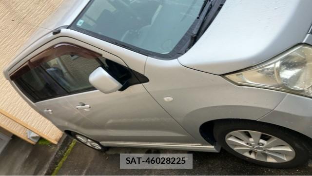Suzuki WAGON R 2009-02 8281355-3