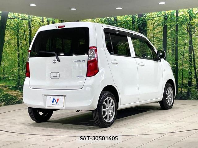 Suzuki WAGON R 2015-01 8281802-16